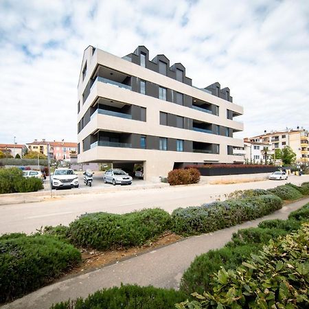Pr Premium Apartment 罗维尼 外观 照片